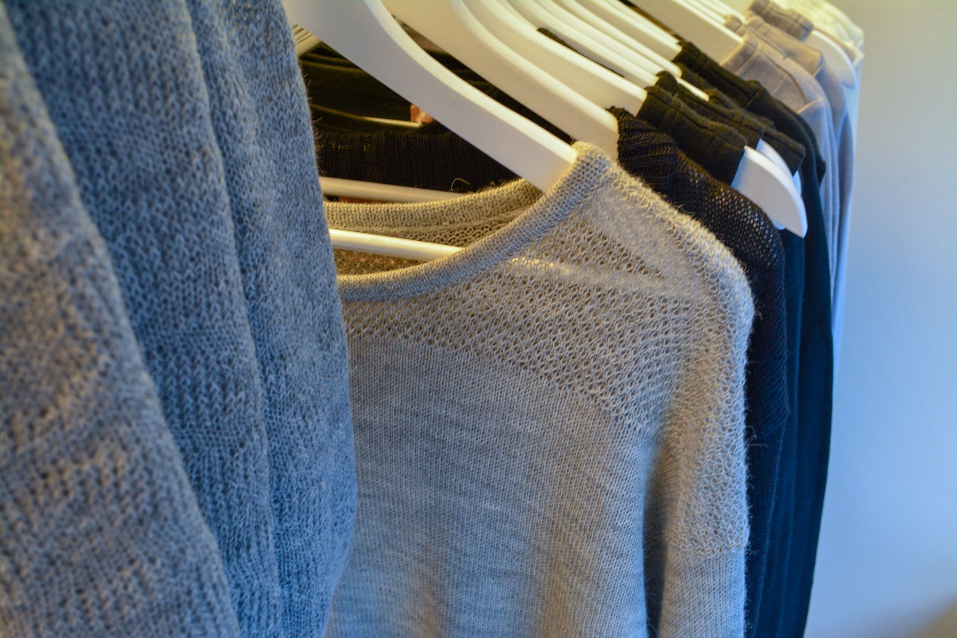 clothing-3906637_1920